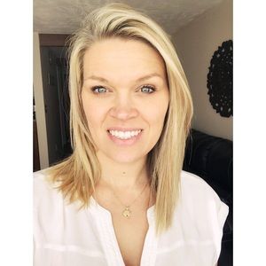 Meet your Posher, Stephanie